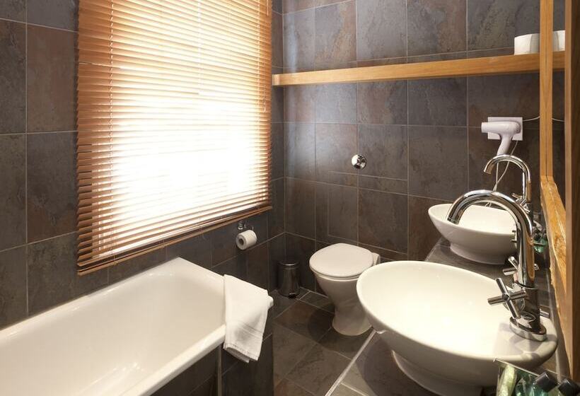 اتاق استاندارد چهار تخته, New Linden