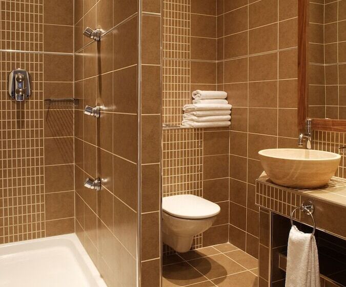 اتاق استاندارد چهار تخته, New Linden