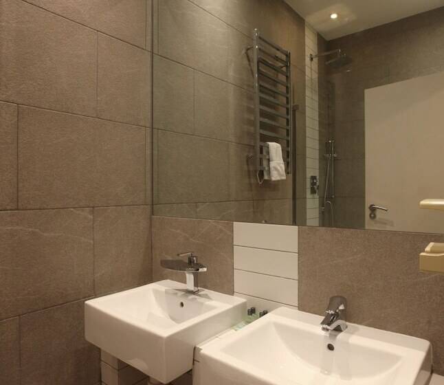 سوییت لوکس, New Linden