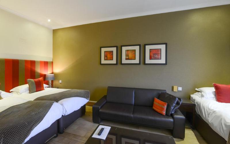 اتاق استاندارد سه نفره, New Linden