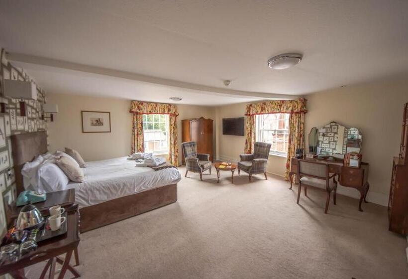 Номер Superior, Norfolk Arms