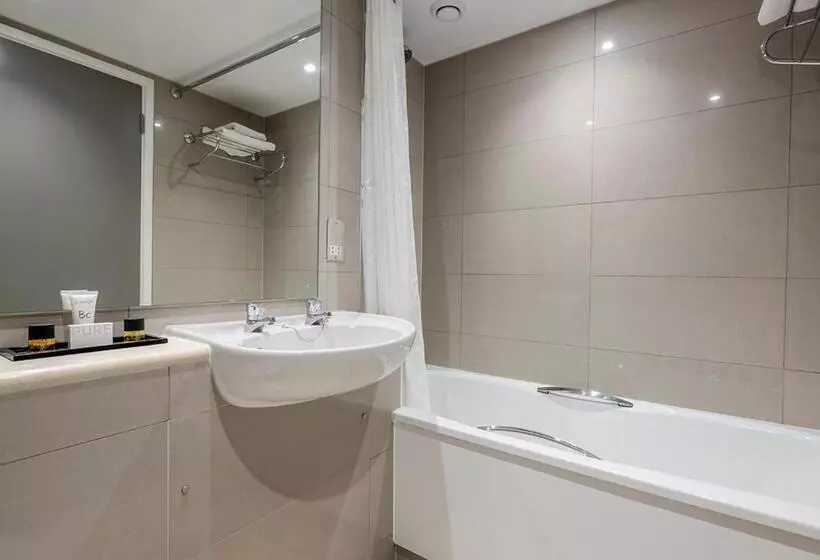 Family Room, Hogs Back Hotel & Spa