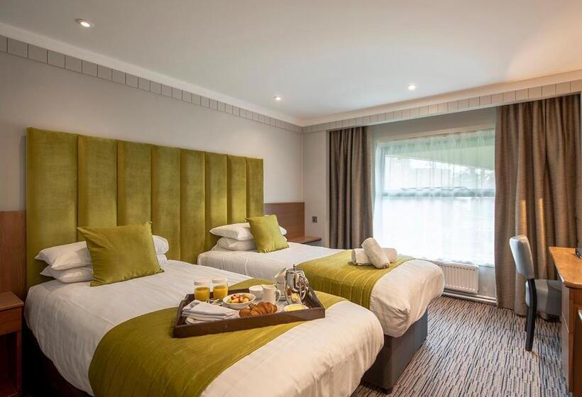 스탠다드 룸, Hogs Back Hotel & Spa