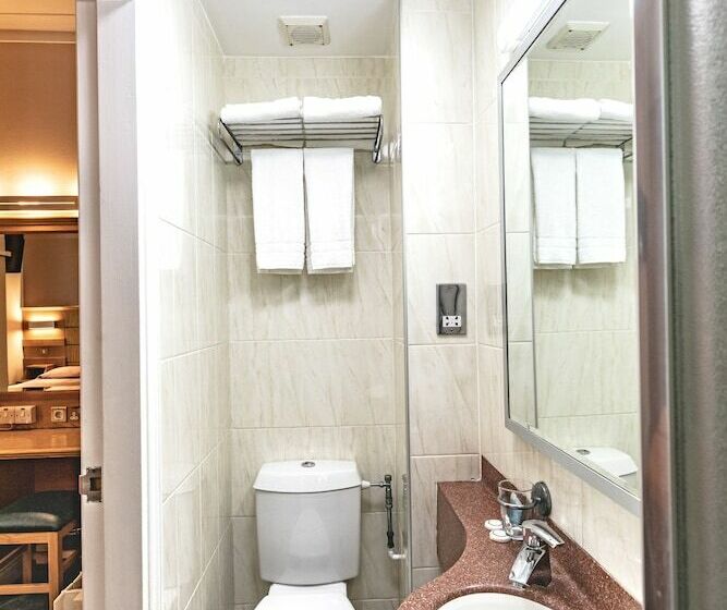 חדר סטנדרט יחיד, The Nayland