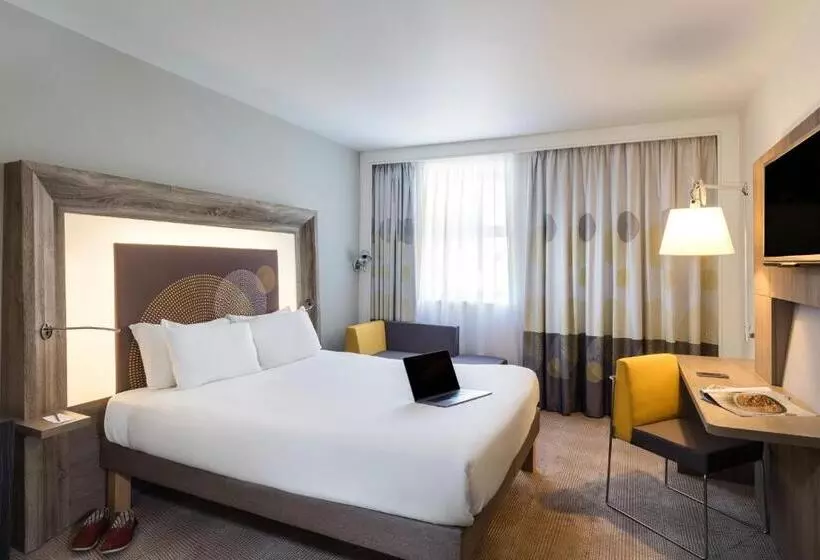 ダブルベッドスタンダードルーム, Novotel Ipswich Centre