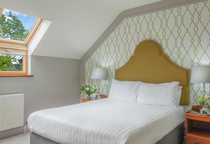 חדר אקזקיוטיב, The Malone