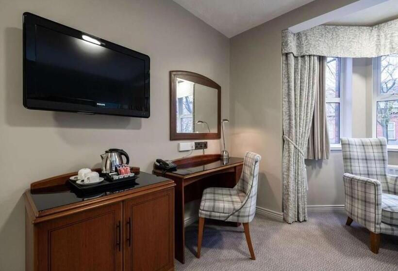 חדר אקזקיוטיב, The Malone