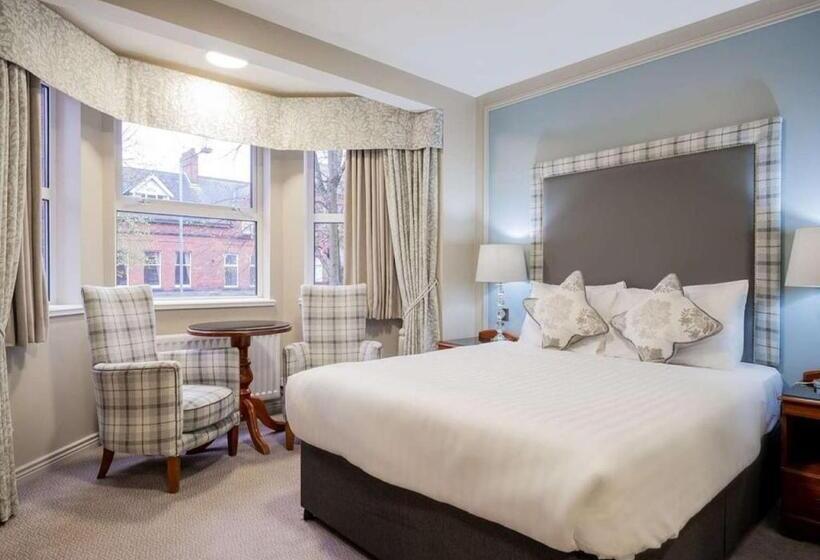 חדר קלאסי, The Malone