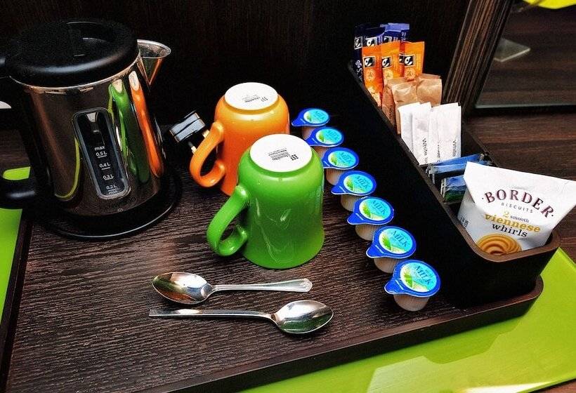 غرفة كلاسيكية, Link