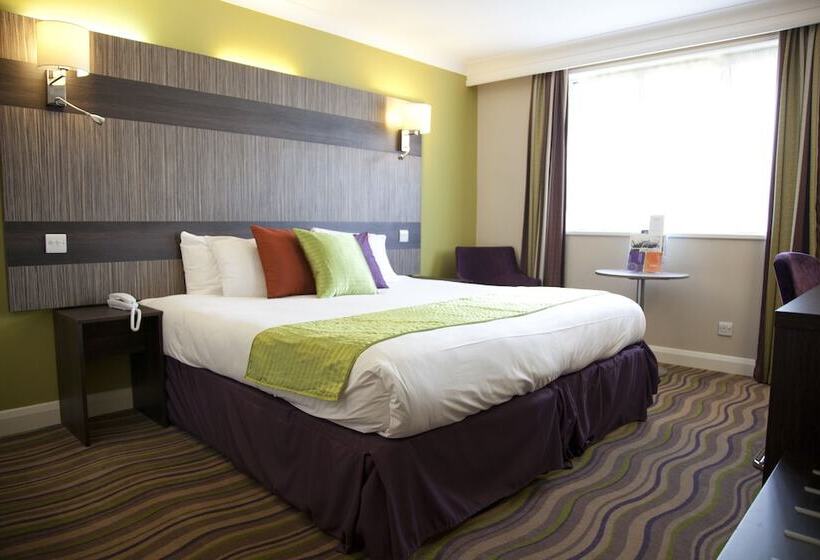 غرفة كلاسيكية, Link