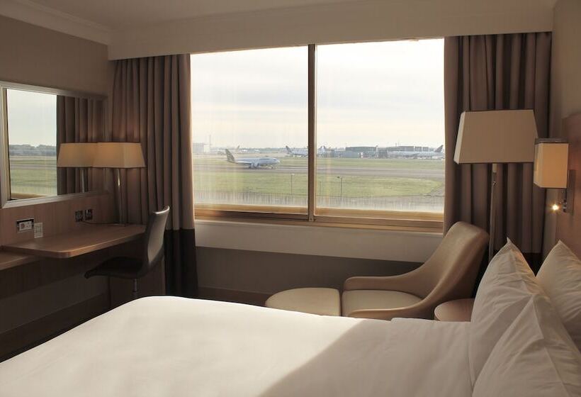 스탠다드 룸, Renaissance London Heathrow