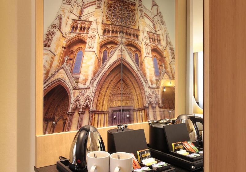 수피리어 전망 룸, Renaissance London Heathrow