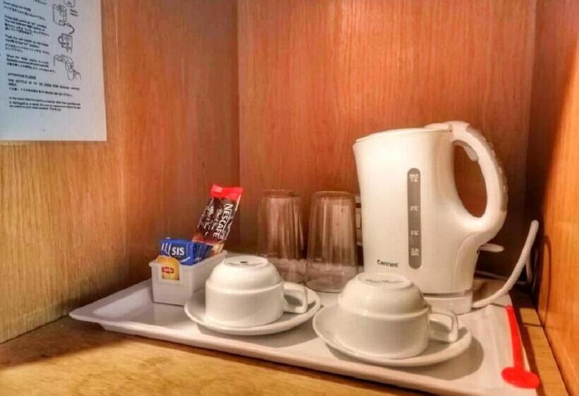 اتاق لوکس, Terrace