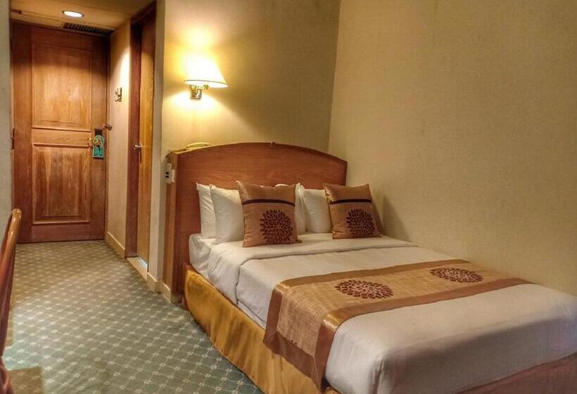 اتاق لوکس, Terrace