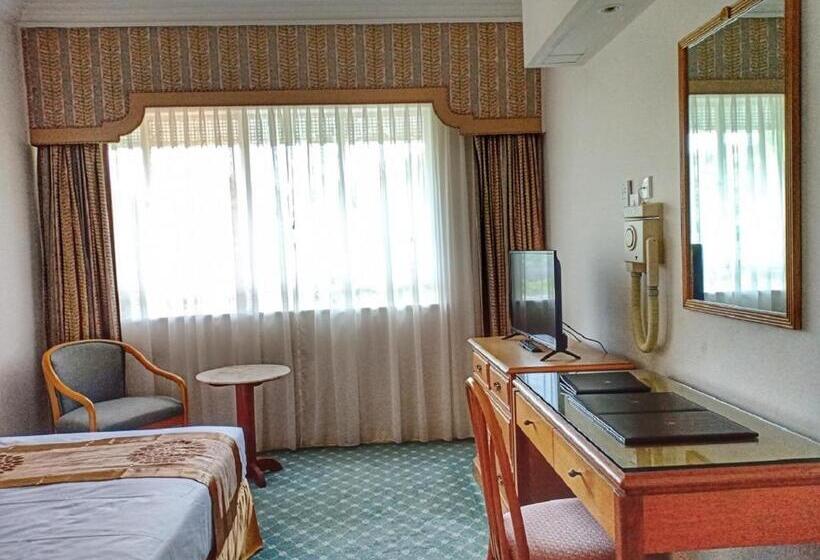 اتاق لوکس, Terrace