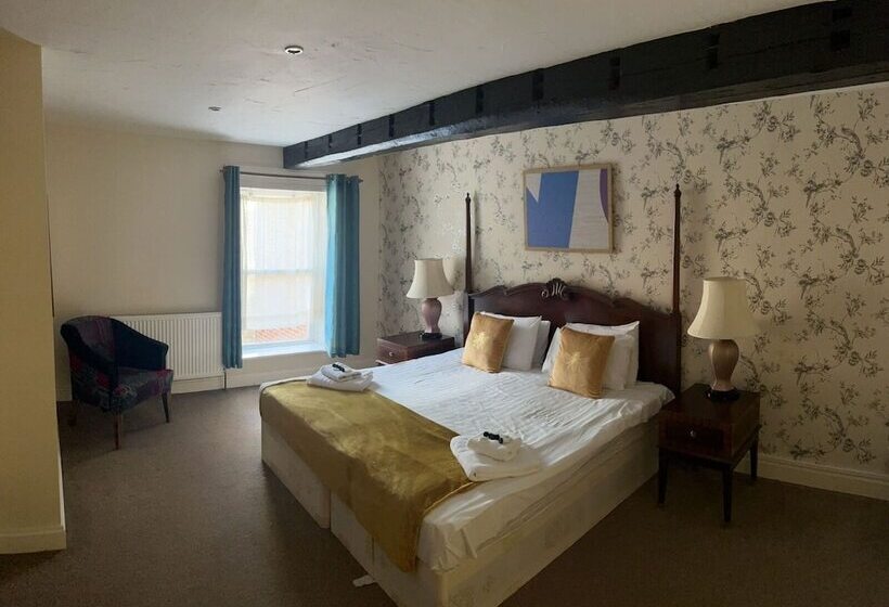 디럭스 룸, The Rose And Crown