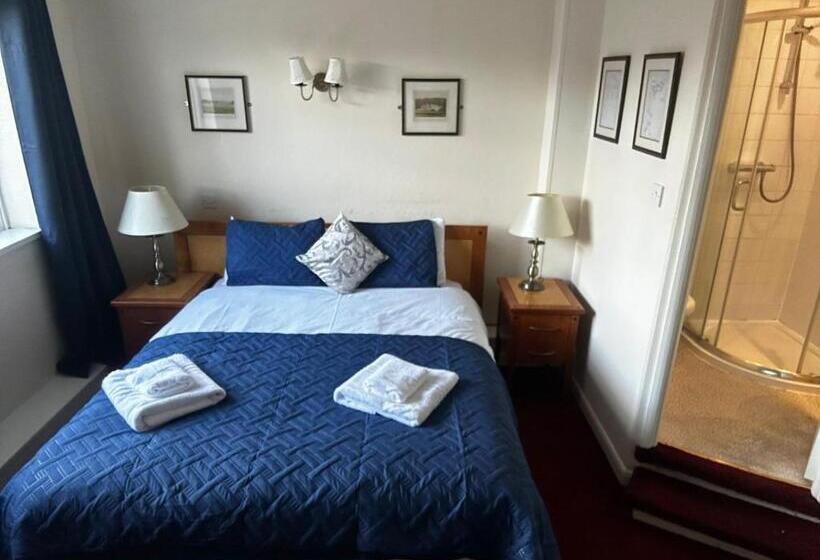 스탠다드 룸, The Rose And Crown