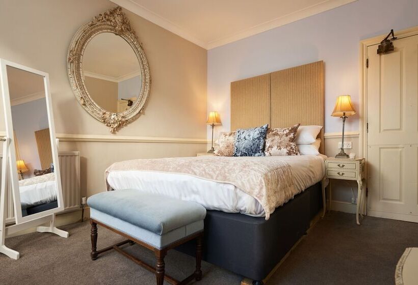 اتاق استاندارد, The Royal Castle