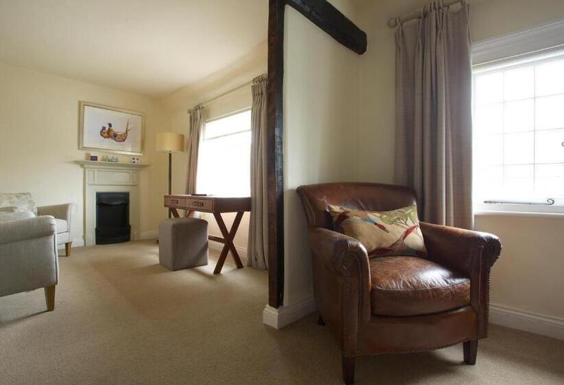 标准间, The Royal Oak, Yattendon