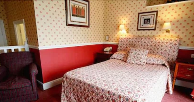 חדר סטנדרט, The Royal