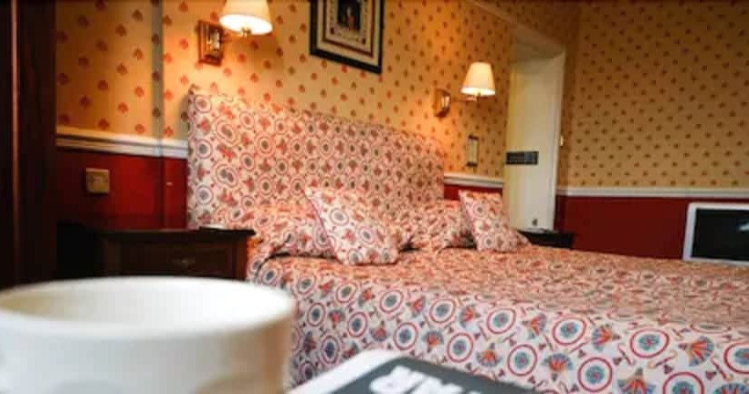 חדר סטנדרט, The Royal