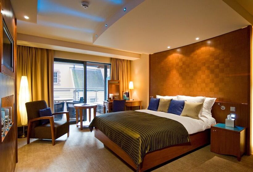 豪华房间, The Royal Yacht