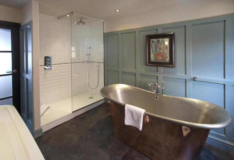 Номер Superior, The White Swan