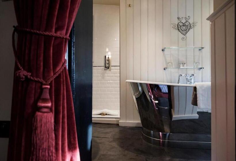 Номер Deluxe, The White Swan