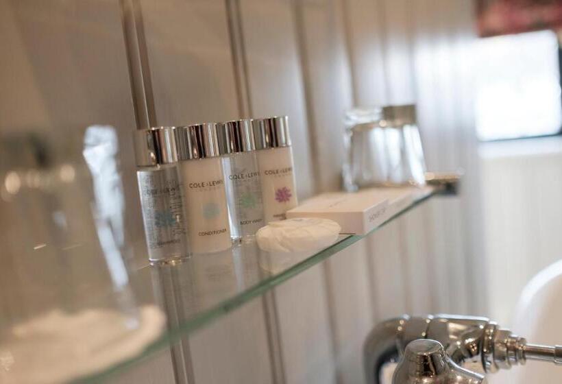 Номер Deluxe, The White Swan