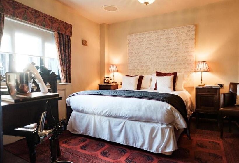 Номер Deluxe, The White Swan