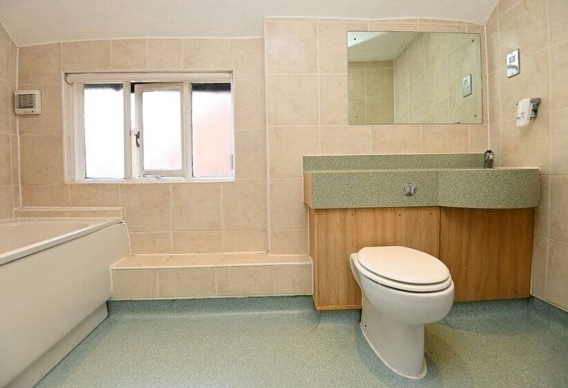 חדר משפחתי, The Vine Hotel By Thegreatvine Ltd