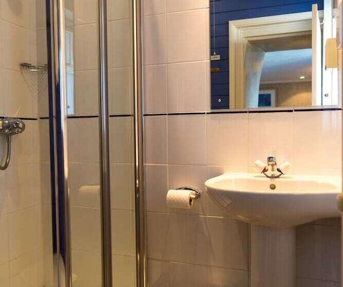 Номер Стандарт Вид на Море, Quayside Hotel