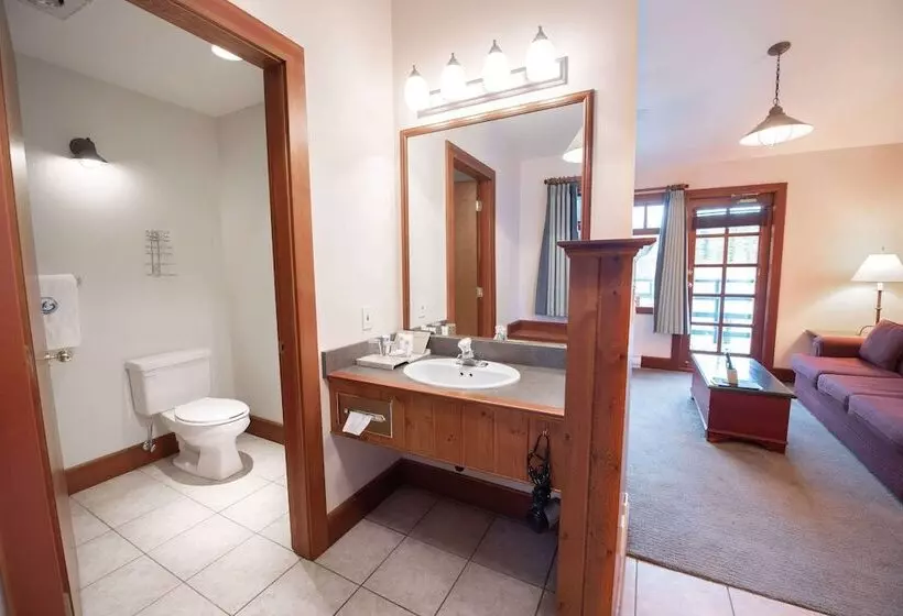 Standard-studio, April Point Resort