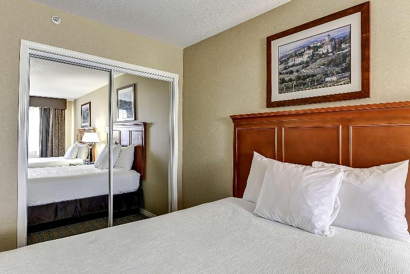 Suite met Queensize Bed, Best Western Plus Osoyoos Hotel And Suites