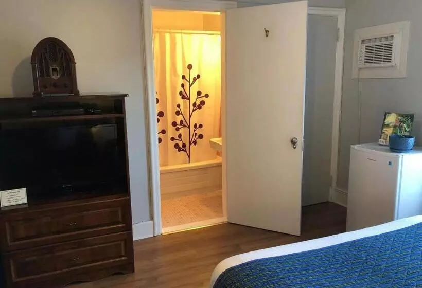 キングサイズベッドのスタンダードルーム, Braeside Country Inn