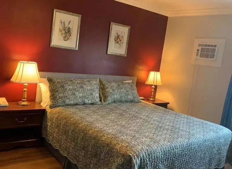 キングサイズベッドのスタンダードルーム, Braeside Country Inn