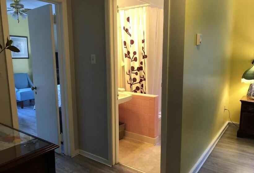 غرفة عائلية, Braeside Country Inn