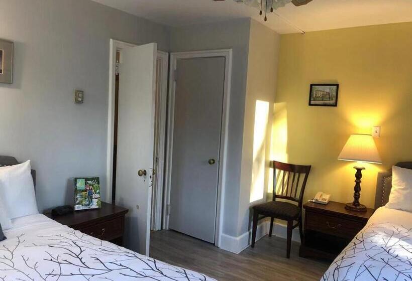 غرفة عائلية, Braeside Country Inn