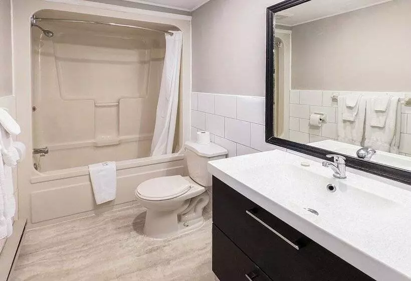 Standard-huone, First Canada Hotel Cornwall Hwy 401 On