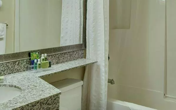 اتاق استاندارد, Thompson's Best Value Inn & Suites