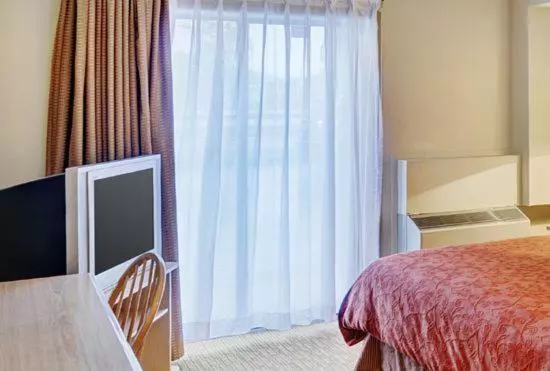 اتاق استاندارد, Thompson's Best Value Inn & Suites