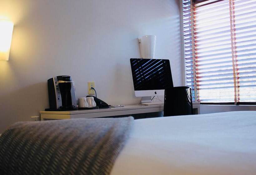 스탠다드 룸 더블 침대 2개, Le Dauphin Sthyacinthe