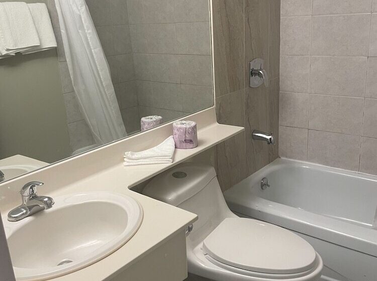 家庭套房, Niagara Lodge & Suites