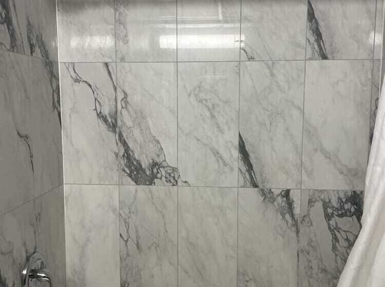 家庭套房, Niagara Lodge & Suites