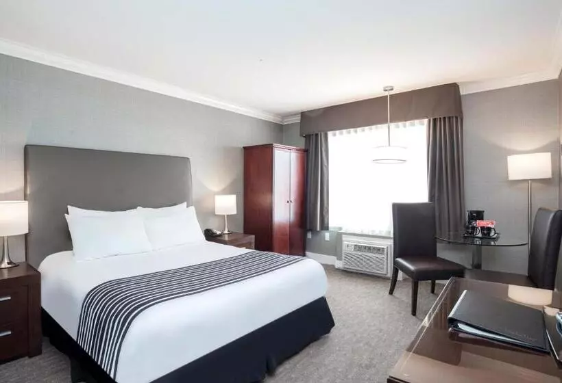 スタンダードルーム, Sandman Hotel Saskatoon