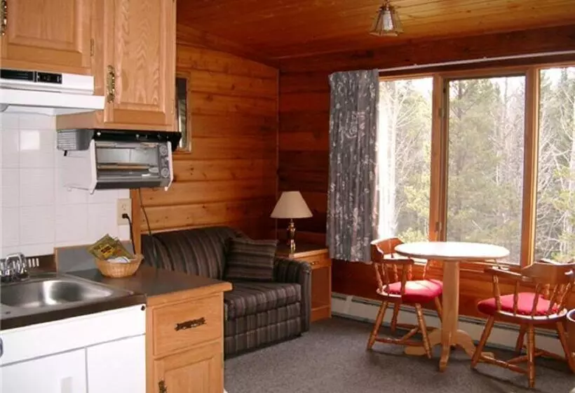 سوییت جونیور, Jasper House Bungalows