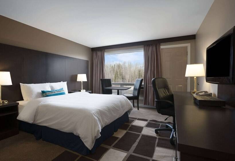 Suíte, Travelodge By Wyndham Kapuskasing