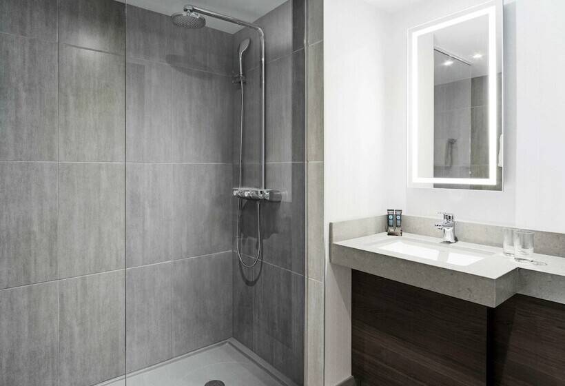 חדר סופריור, Novotel Montreal Center
