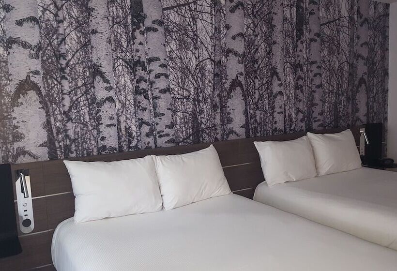 Quarto Superior, Novotel Montreal Center