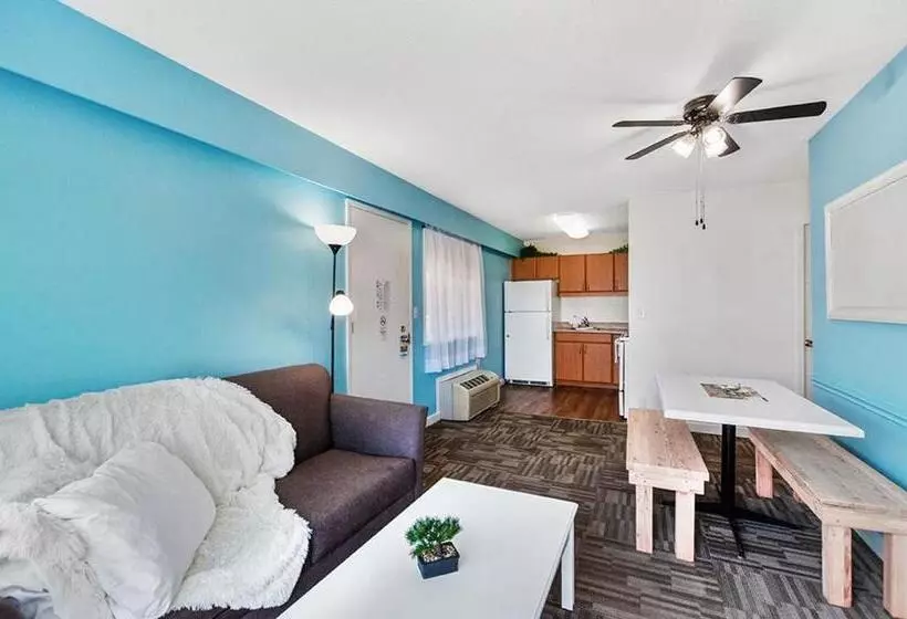デラックススイート, Okanagan Lakefront Resort